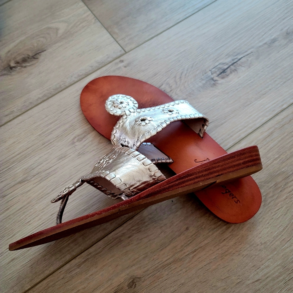 Jack Rogers Wide Feet 1 inch Wedges, Platinum, Size 9.5 - Picture 2 of 10